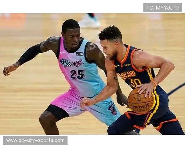 迈阿密热火强强对决巅峰对阵引爆全场激情鏖战谁能笑到最后